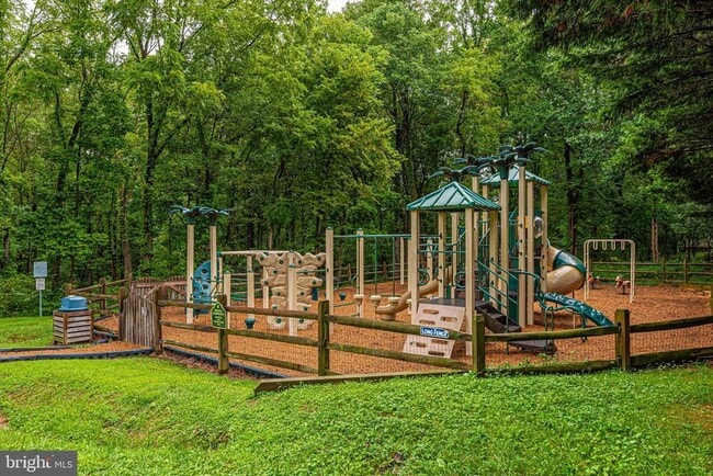 Building Photo - 10120 Stonecat Ct