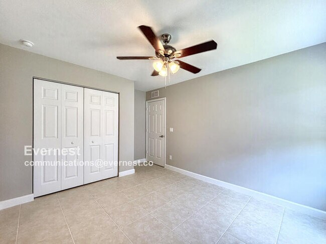 Building Photo - 236 Wilmette Ave SW