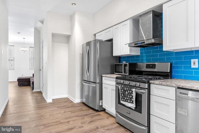 Building Photo - 1738 N Bouvier St