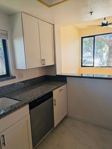 Building Photo - 17722 Sergio Cir