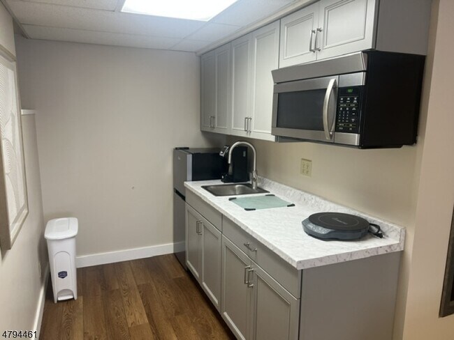 Building Photo - 70 Auble Rd