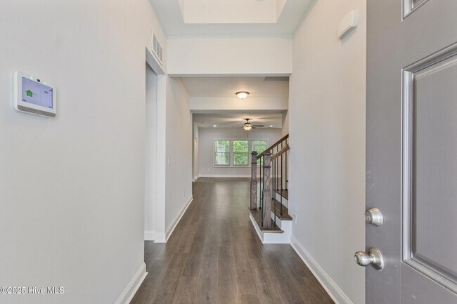 Building Photo - 570 Tullimore Ln