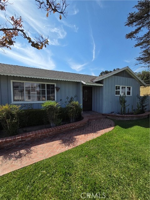 Building Photo - 219 S Kendall Way