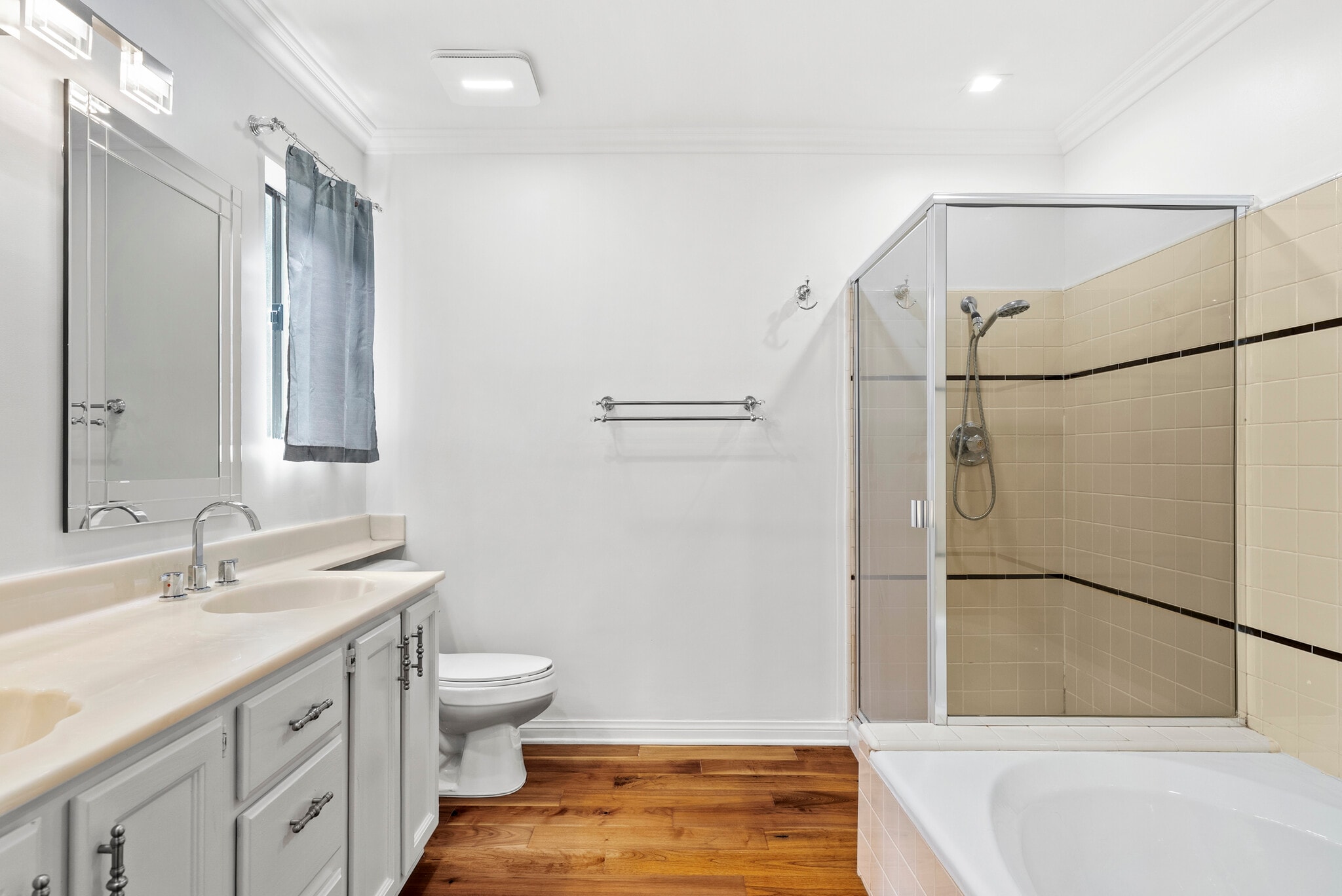 Building Photo - 14630 Dickens St