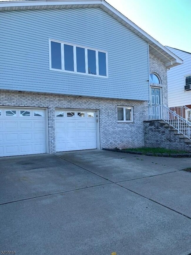Primary Photo - 248 Outwater Ln