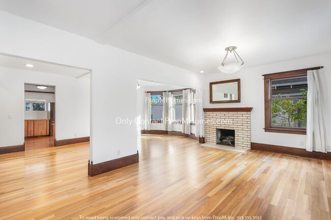 Building Photo - Spacious Large Sanctuary in SE Portland’s ...