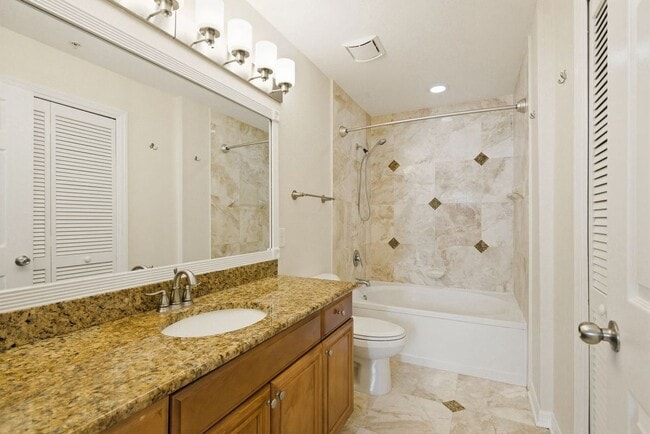 Building Photo - 700 S Harbour Island Blvd