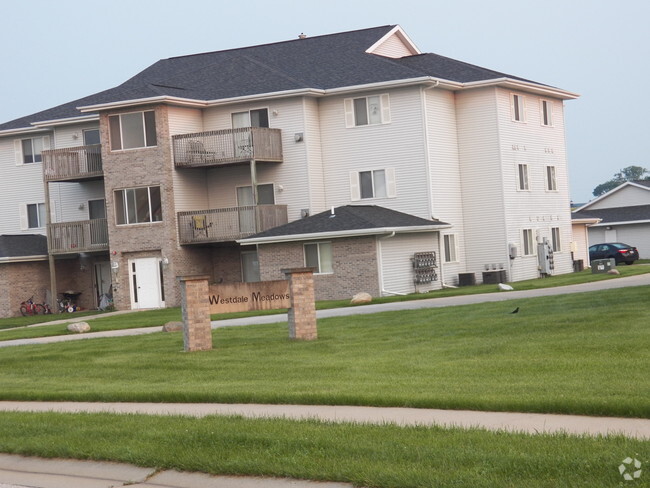 Building Photo - Westdale Meadows