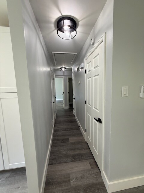 Building Photo - 305 Rollingwood Rd