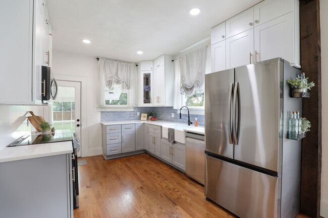 Building Photo - 1407 W Louisiana St