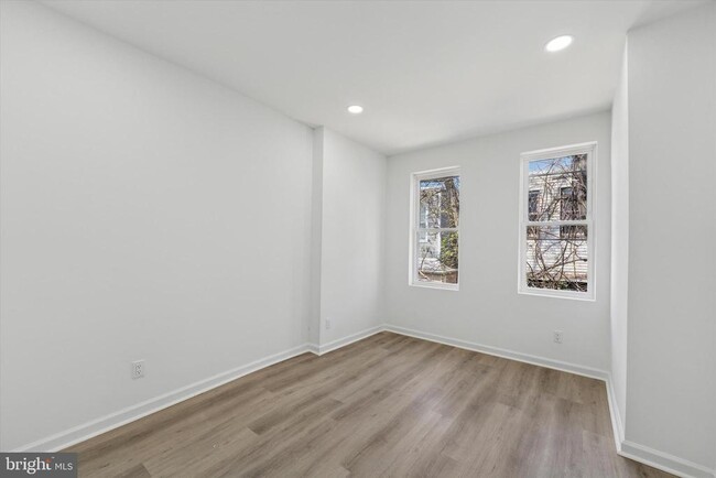Building Photo - 1824 N 28th St