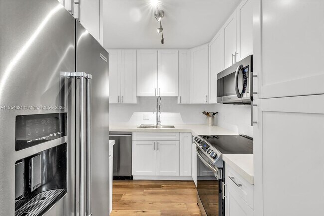 Building Photo - 1150 Madruga Ave
