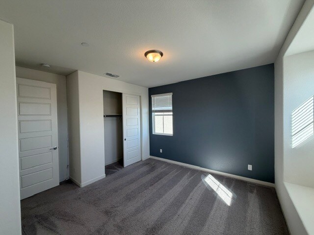 Building Photo - Gorgeous Lathrop 4 Bedroom 3 Bathroom plus a loft area home