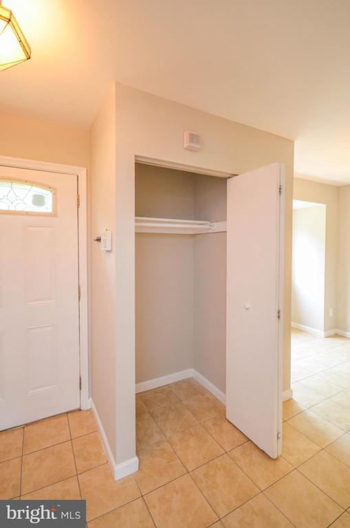 Building Photo - 19404 Transhire Rd