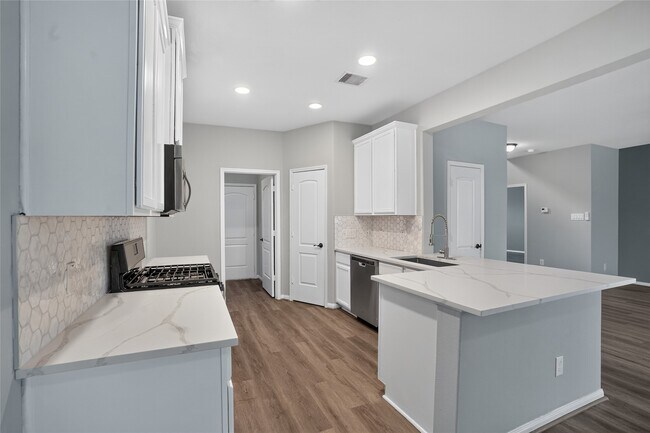 Building Photo - 7611 Dragon Pearls Ln