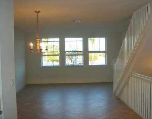Building Photo - 960 Millbrae Ct