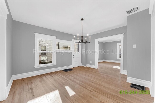 Building Photo - STUNNING REMODEL!!! Extremely Spacious 3 Bedroom (Extra Room) Home!! SECTION 8 APPROVED! (Handica...