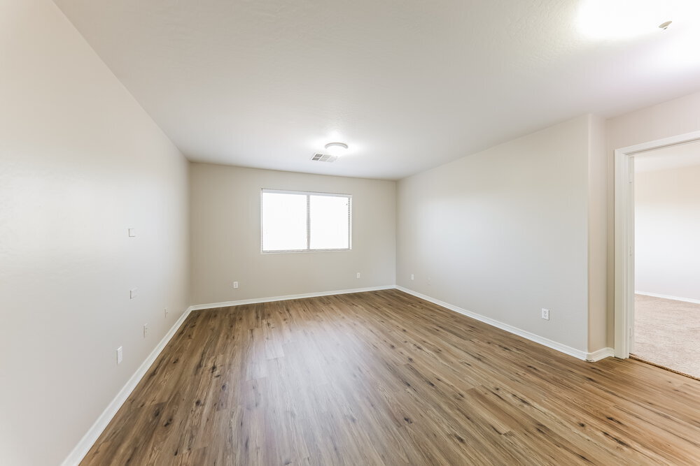 Building Photo - 14807 W Larkspur Dr