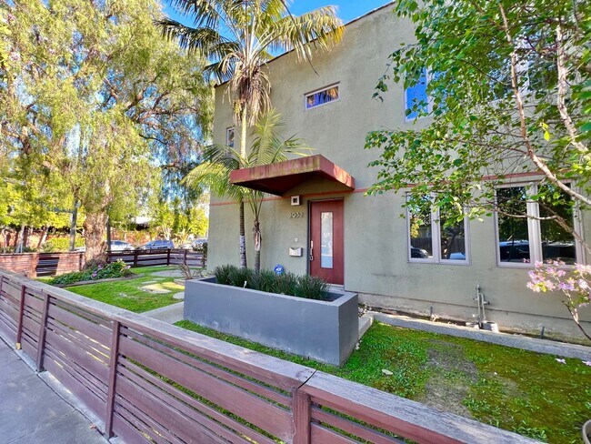 Building Photo - Spacious 3BR Bluff Heights Home | Gated Yard, Garage & Modern Upgrades