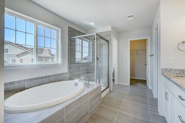 Building Photo - Meridian International 5 Bedroom 4 Bath Ho...