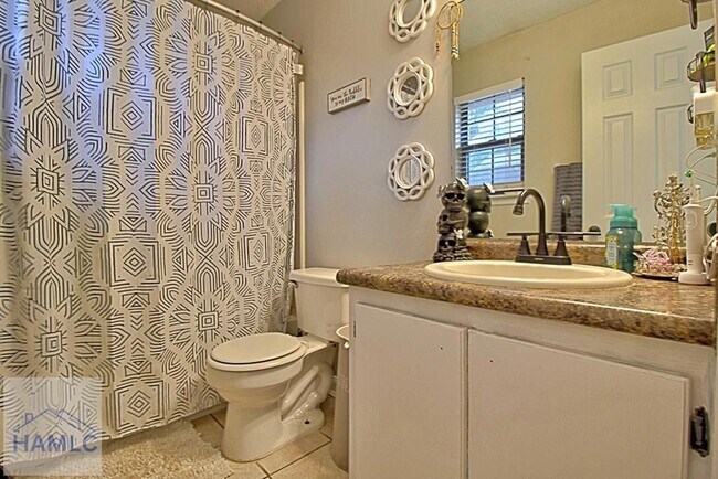 Building Photo - 1567 Pendleton Dr