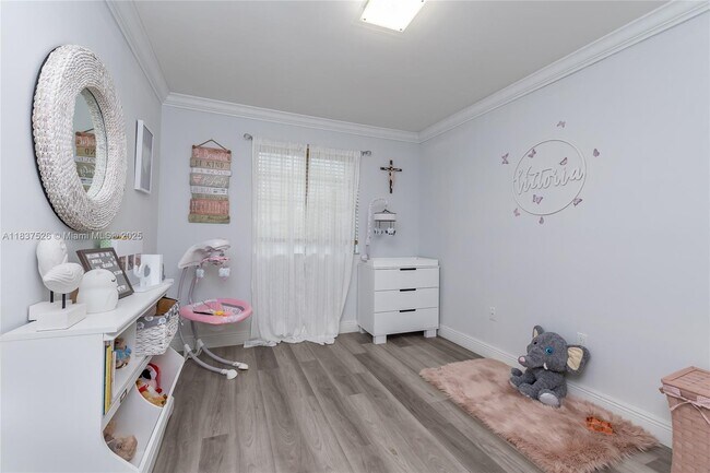 Building Photo - 14755 SW 123rd Ave