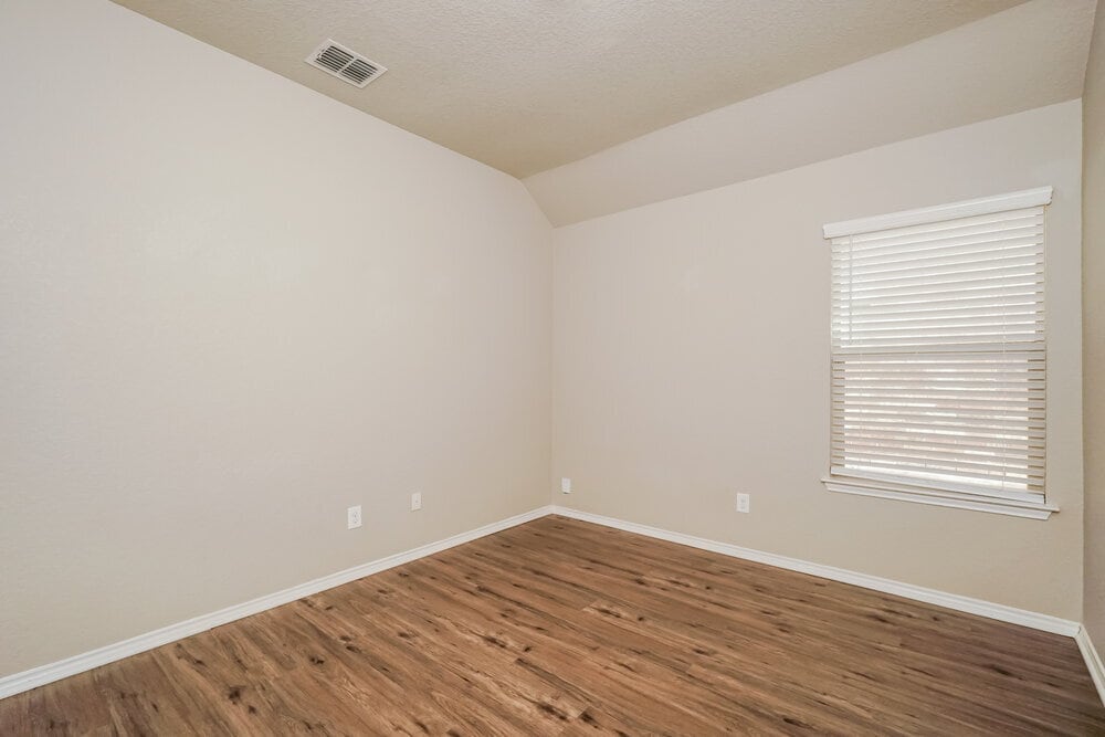 Building Photo - 8510 Winchester Way