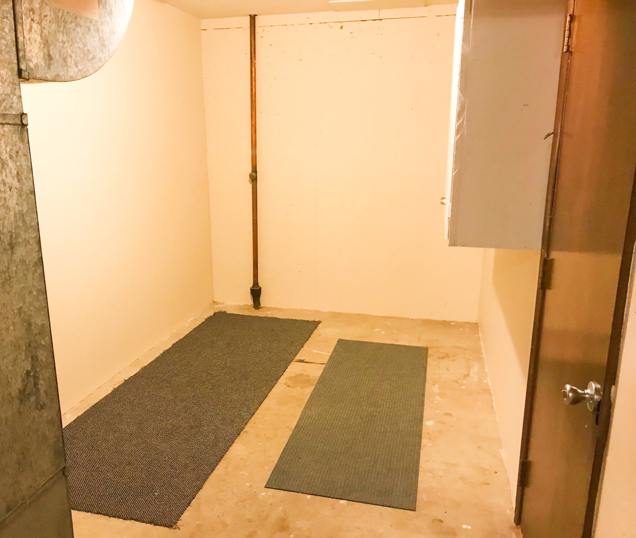 Building Photo - 721 W Bowling Rd