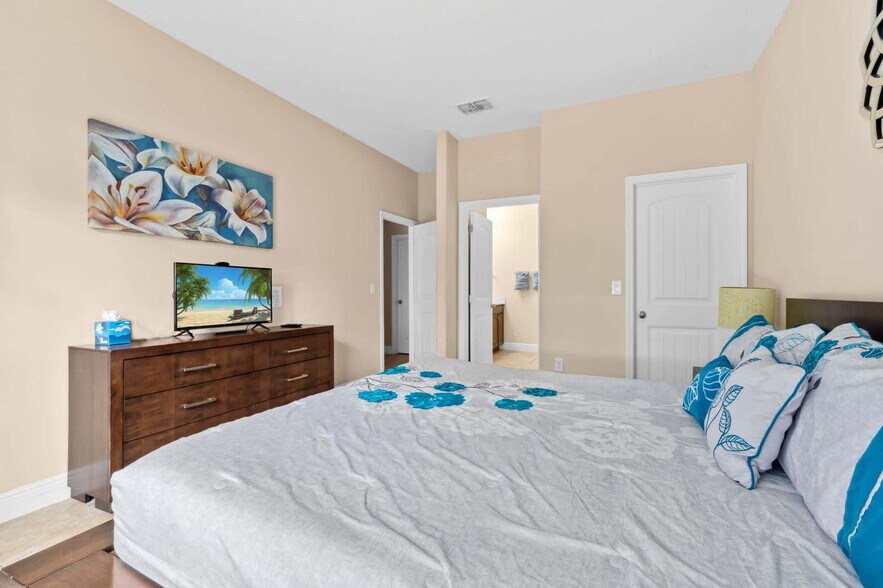 Building Photo - 4312 Acorn Ct
