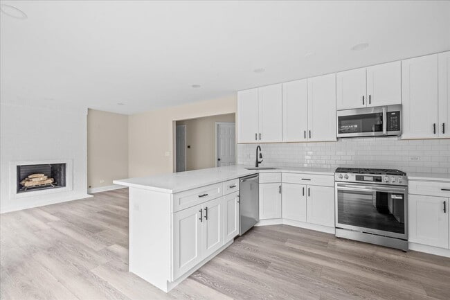 Building Photo - 872 Tylerton Cir