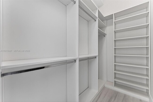 Building Photo - 2400 SW 112th Ave