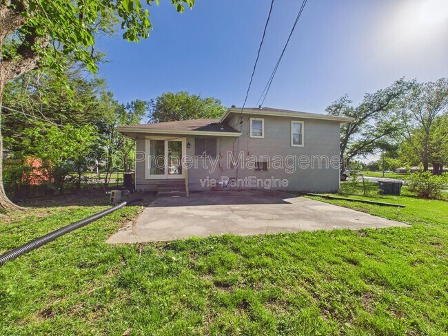 Building Photo - 7800 E 91 St