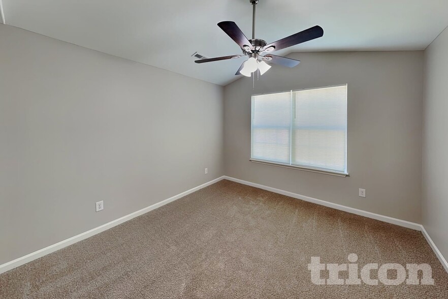 Building Photo - 9415 Bradstreet Commons Way