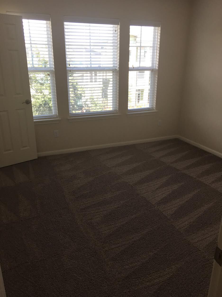 Upstairs Guest Bed - 1813 Carlson Drive