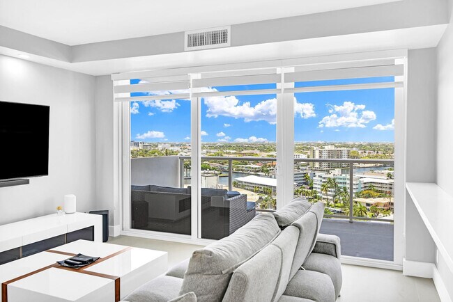 Building Photo - 2701 N Ocean Blvd