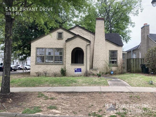 Primary Photo - 1413 Bryant Drive