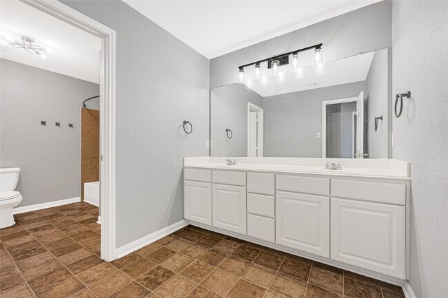 Building Photo - 29467 Iris Bloom Ct
