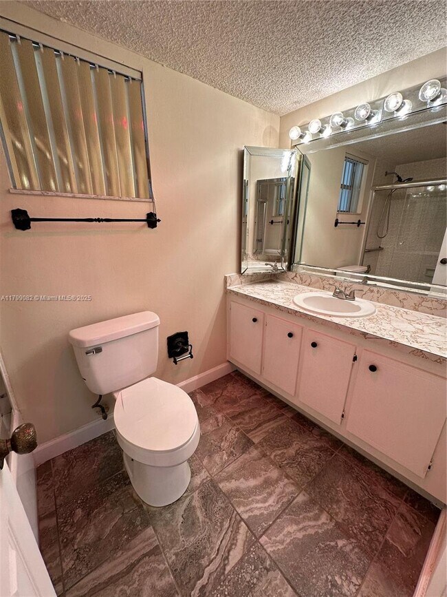 Building Photo - 403 NW 68th Ave