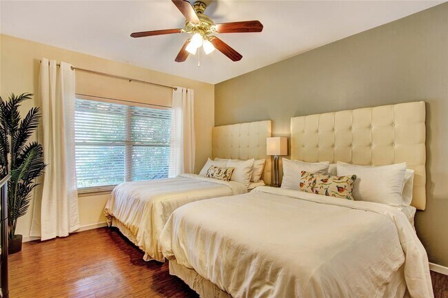 Building Photo - 2208 Trailside Dr