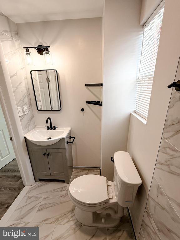 Building Photo - 7713 Baltimore St