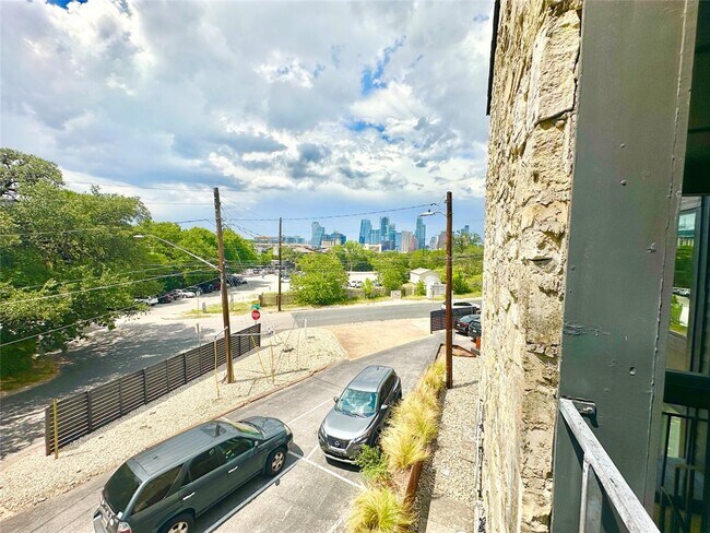 Building Photo - 201 Academy Dr