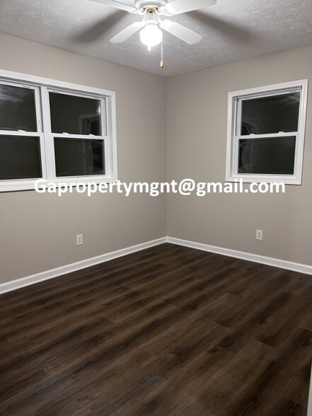 Building Photo - 231 Waddell Dr