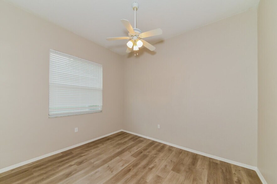 Building Photo - 6210 Blackberry Ln