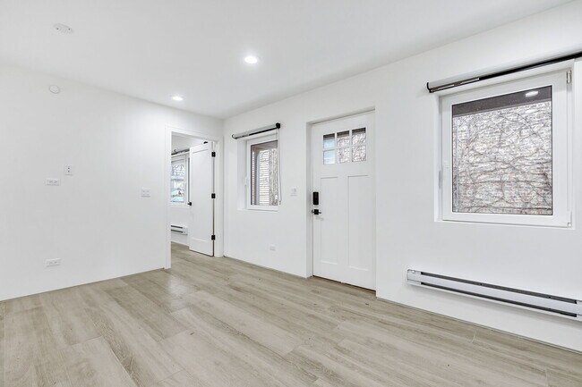 Building Photo - 1025 N Harlem Ave