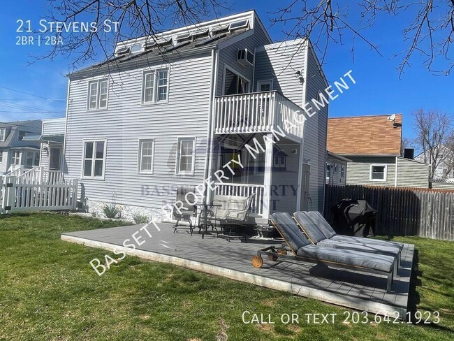 Building Photo - 21 Stevens St
