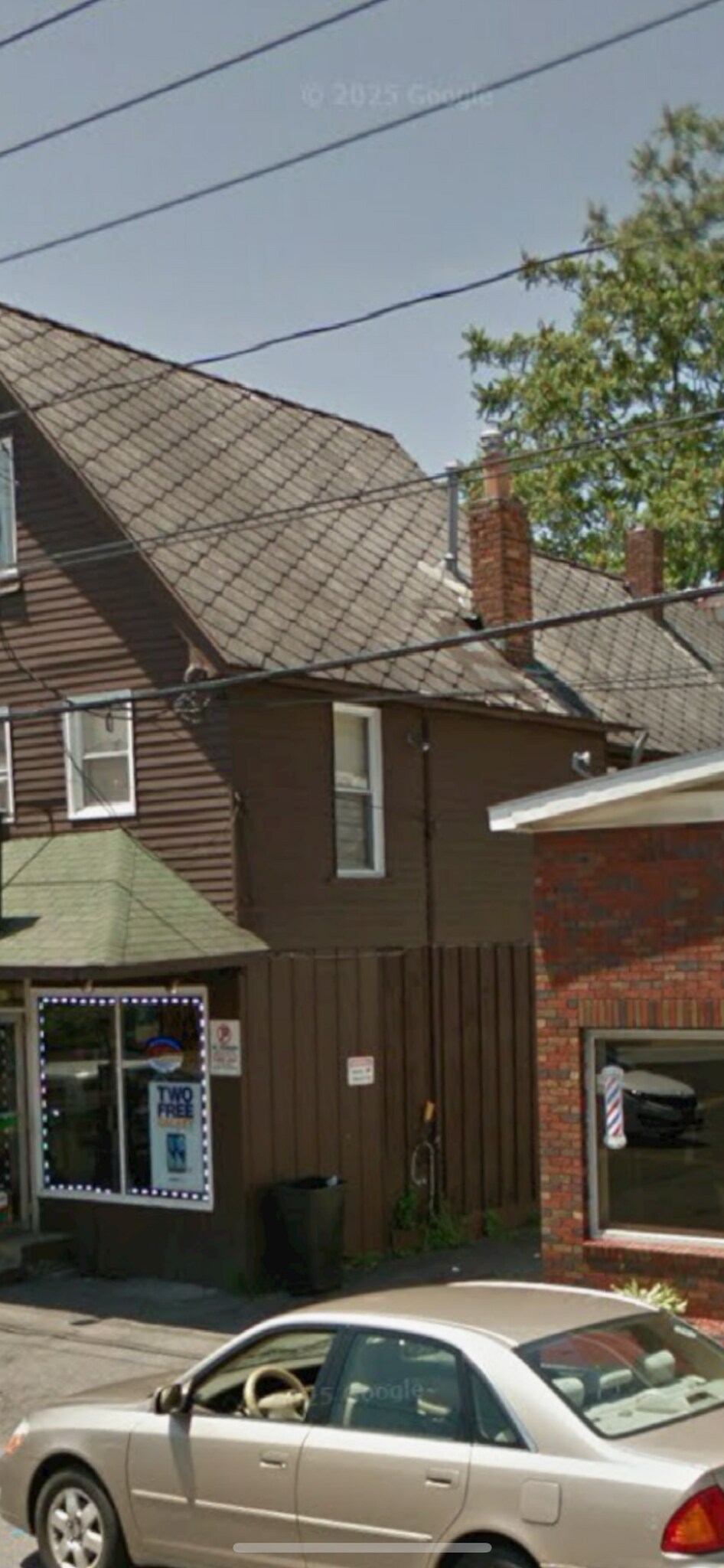 Building Photo - 1809 Van Vranken Ave