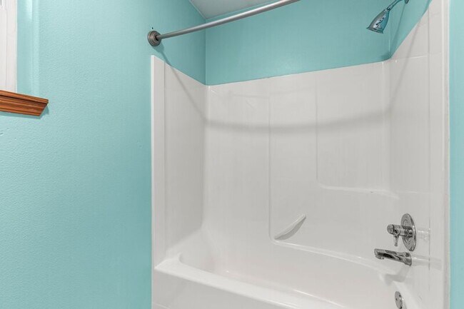 Building Photo - 18438 SE Stephens St