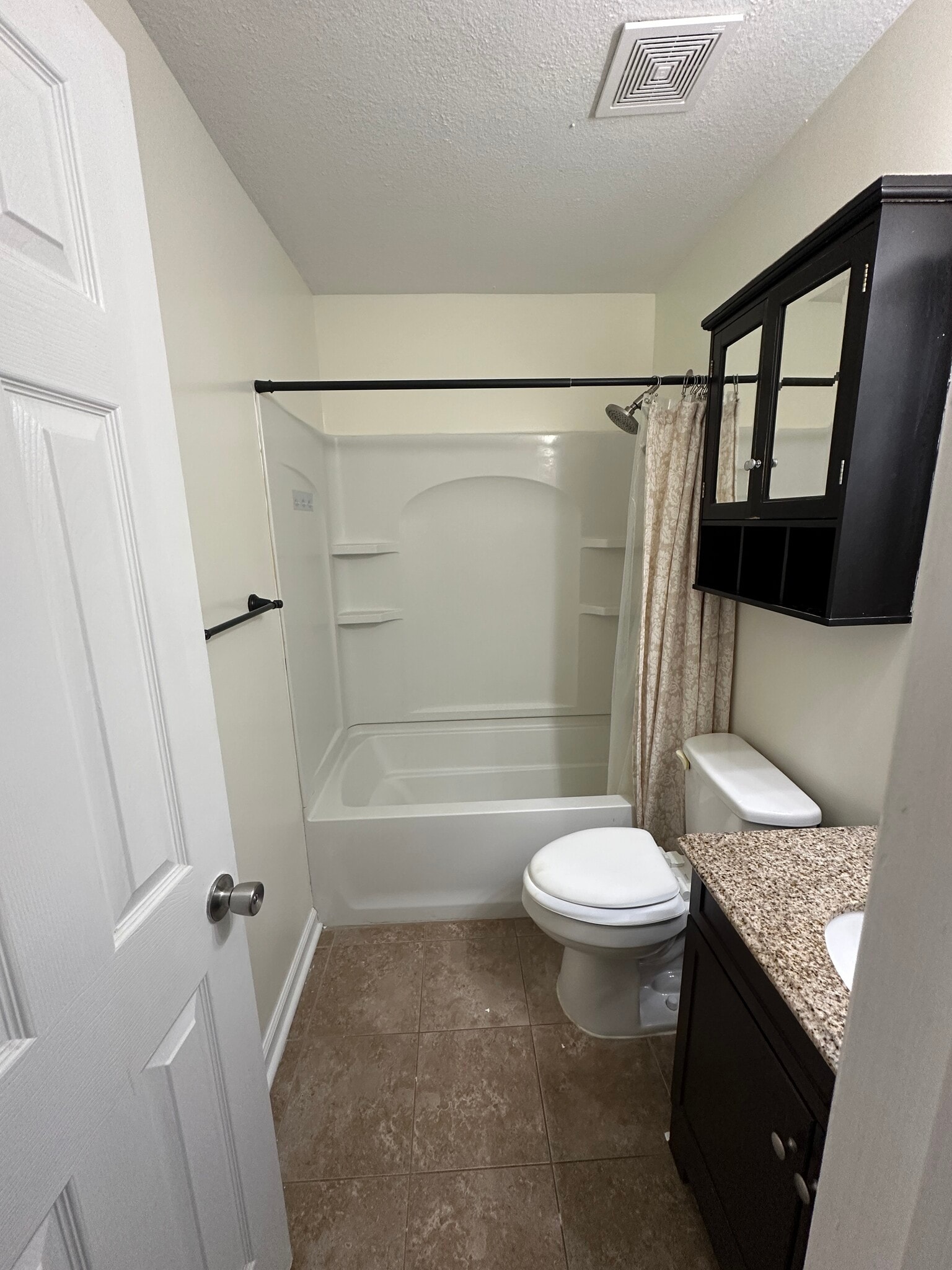 Master Bathroom - 669 Windhaven Dr