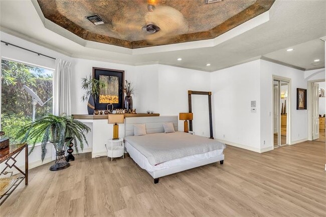 Building Photo - 6321 NW 120th Dr