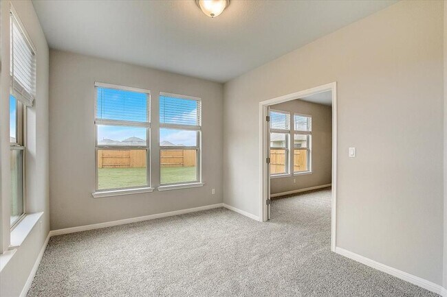 Building Photo - 108 Peruvian Ln